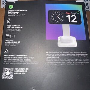 Mophie Snap +3-in-1 Wireless Charging Stand